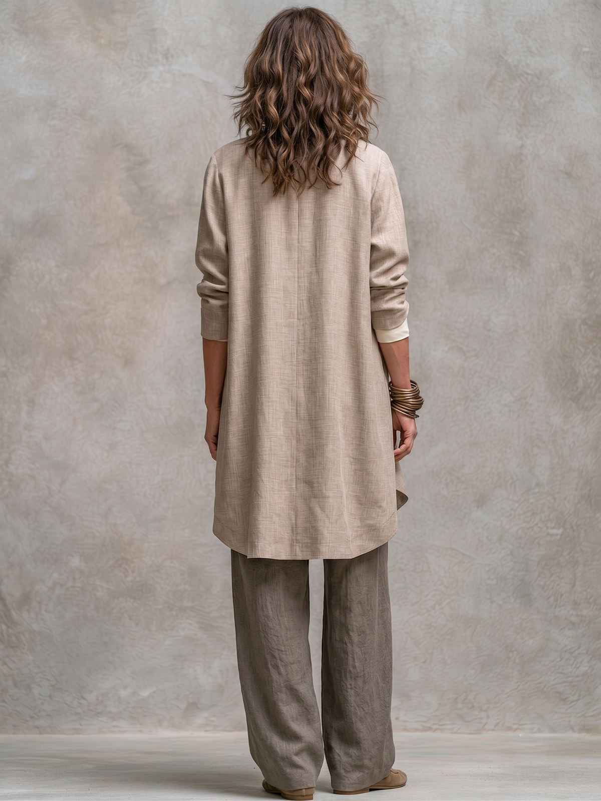 Lidia - Completo casual a tre pezzi in beige e grigio, con pantaloni eleganti a gamba larga